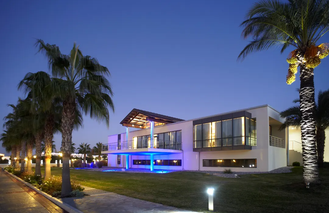 Neptune Luxury Resort-1